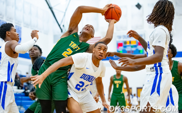 basketball, dayton, OH., Dunbar wolverines, dunbar wolverines basketball, martel smith, brice smith, gregory packnett, taft senators, taft senators basketball, high school basketball, e. smyth, nehki smith, muhanned metz