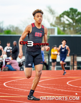 track and field, edmond memorial, edmond north, enid, stillwater, 200 meters, 400 meters, 4x200 relay, 4x400 relay, edmond sante fe, jenks high school, edmond memorial high school, booker t washington, skiatook high school, stillwater high school, ponca city high school, okmulgee high school, pcw, putnam city west, Dakari charlton, avery mazzei, hudson mazzei, addie o'connor, dawson crawley, grace gaffney, gentry williams, raymond brass, alysheia joseph, leondre woods, will phillips, 2019 Pioneer Relays, OK