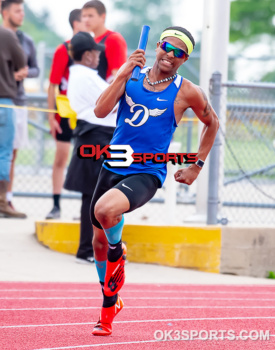 #ok3sports, Calvin Hatcher, Darian Black, Deandre Jolly, High school track and field Ohio, Javan Poole, OHSAA, OHSAA Southwest District Division Two, aaron dobbins, dom wilcox, dunbar wolverines, dunbar wolverines track and field, greg packnett, high, isaiah walker, jasean hart, jonah dill, joseph scales, jumping, long jump, mykal comminey, ok3sports, pique high school, ponitz, ponitz high school, rodney rappley, running, sadik mahamat, school, sports, sports photography, sprinting, waynesville, zamir youngblood