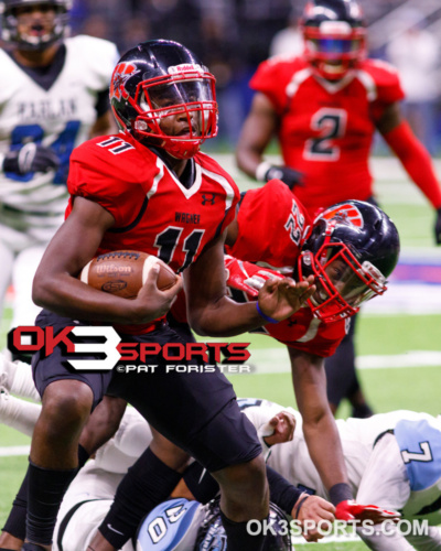2019, 5A Div I, Alamodome, Football Pictures, Harlan, Harlan Football, Harlan Hawks, Harlan Hawks football, Harlan Hawks vs Wagner Thunderbirds football, Harlan football pictures, Harlan vs Wagner football pictures, Hawks football, High School Football, High School playoff football, Patrick Forister, San Antonio, San Antonio Harlan, San Antonio Wagner, SnapPicsSA, Thunderbirds football, Undefeated Harlan football, Wagner, Wagner Thunderbirds, Wagner Thunderbirds football, Wagner football, Wagner football pictures, high school football pictures, playoff football, playoff round 3, sports pictures