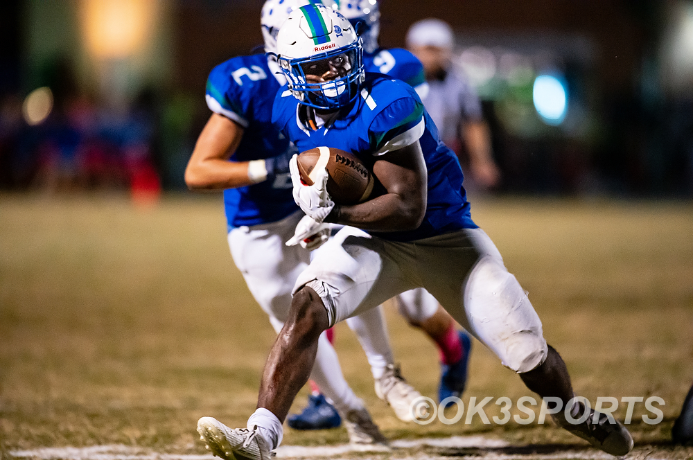 FOOTBALL: Churchill 15, Northwest 7; Bulldogs downs Jaguars