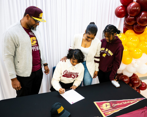 Meisha Sykes, Central Michigan University, Wise Pumas, volleyball signing day, OK3Sports, DMV sports, student athletes, college commitment