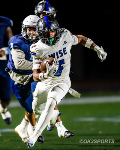 Wise High School senior running back Kameron Parker scores one of his four touchdowns against Northwestern during a 63–0 win on November 1, 2025, in Hyattsville, Maryland.