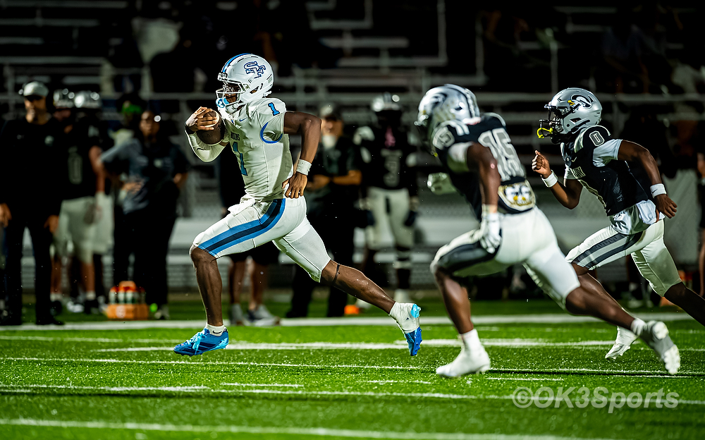 De’eric Davis Runs Wild as South Florence Holds Off Gray Collegiate, 43-36