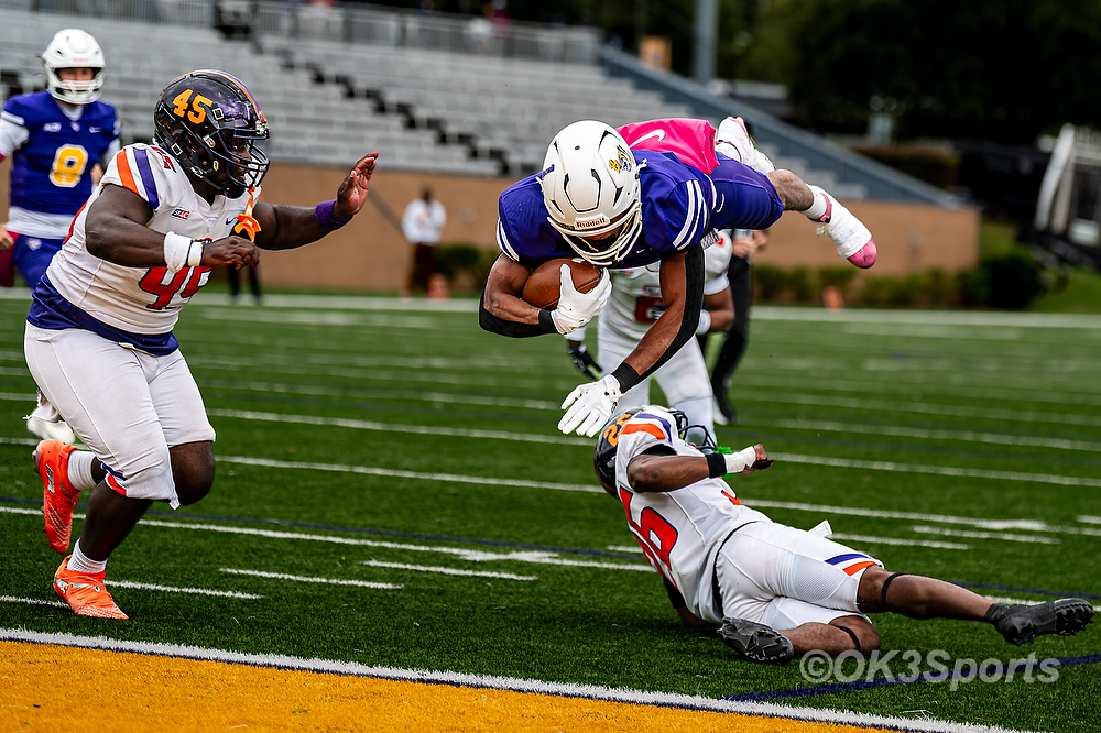 Homecoming Heat: Benedict Knocks Off No. 21 Edward Waters, 45-24